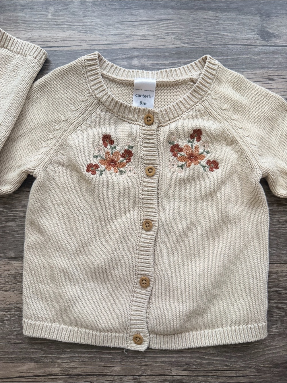 Carter’s infant cream sweater with floral embroidery 9M - Picture 3 of 4